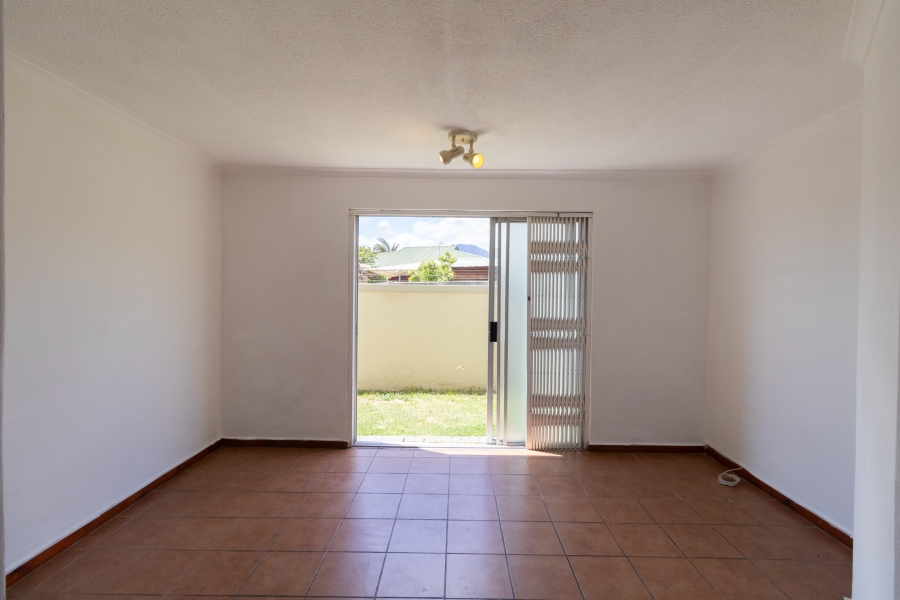 To Let 2 Bedroom Property for Rent in Anchorage Park Western Cape